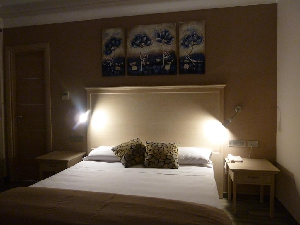 Casa Eli Roma B&B Rum bild
